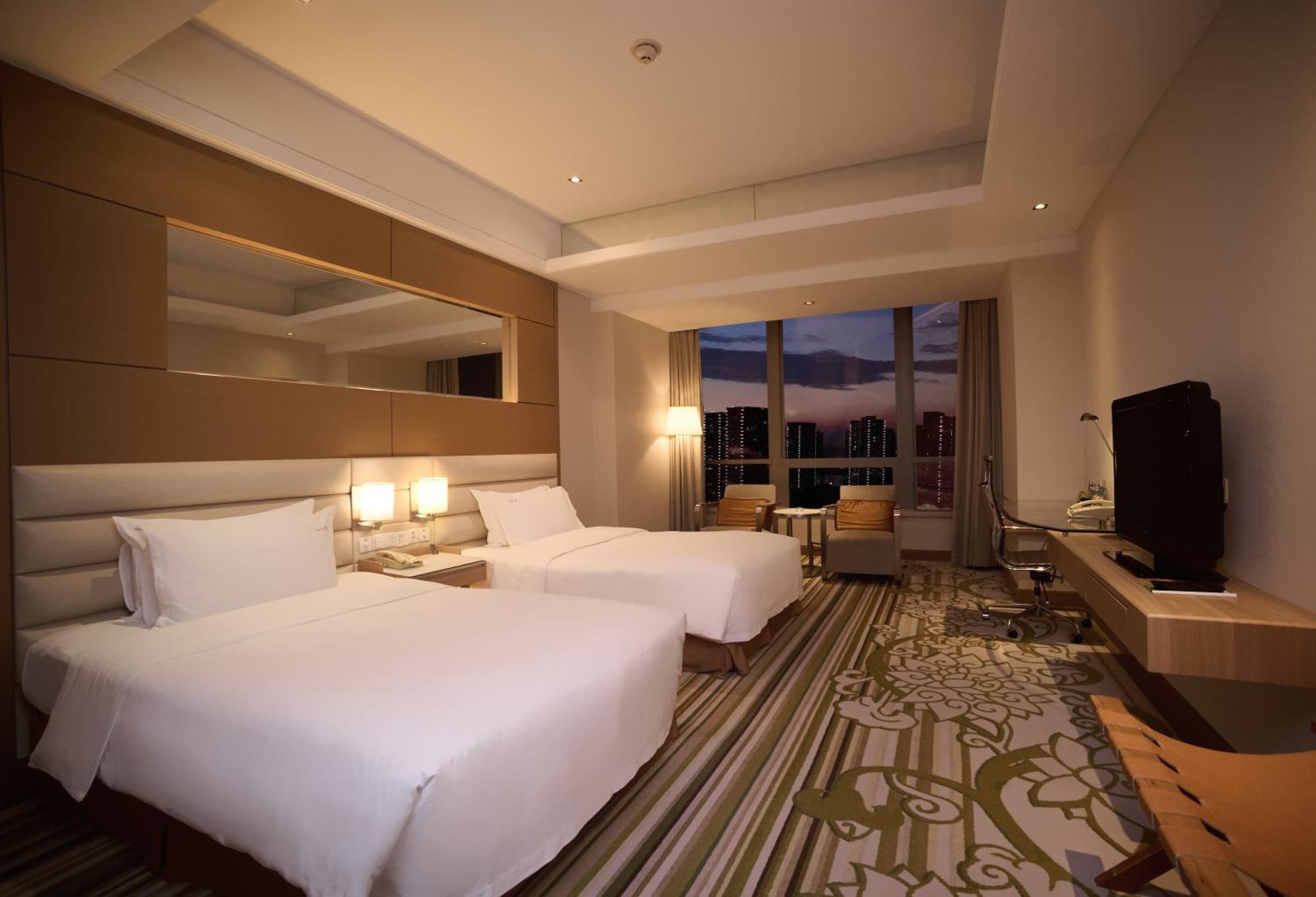 Holiday Inn Tianjin Riverside By Ihg Екстер'єр фото